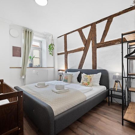 Backhome - Business&Family - Fantastische Schlosslage, Smarttv, Netflix, 50Qm, 24H Checkin - Apartment 1 Ludwigsburg Buitenkant foto