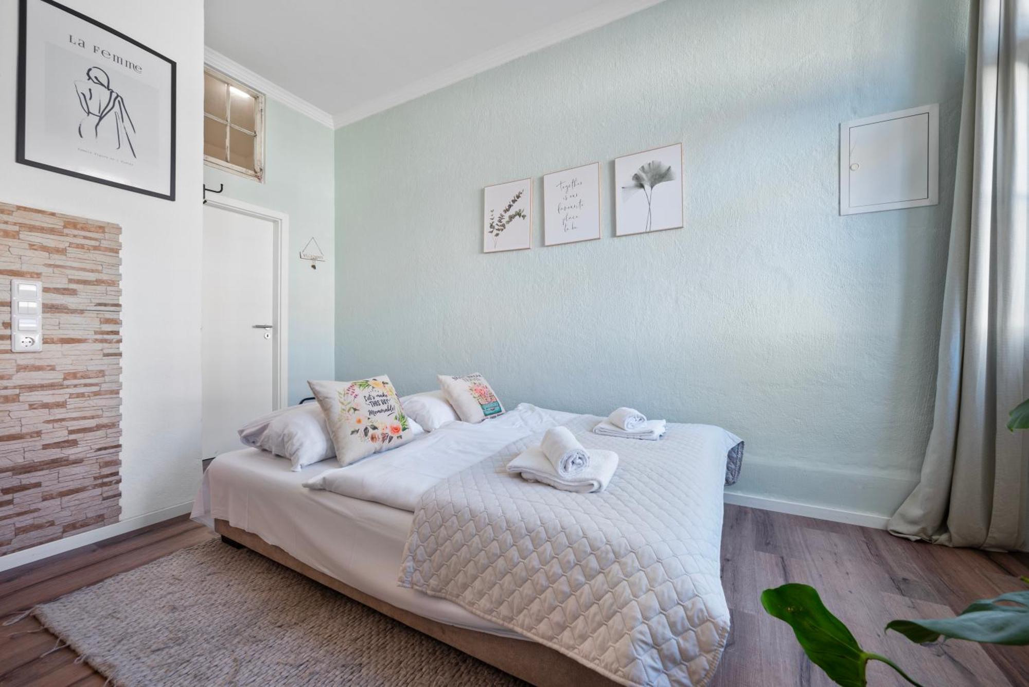 Backhome - Business&Family - Fantastische Schlosslage, Smarttv, Netflix, 50Qm, 24H Checkin - Apartment 1 Ludwigsburg Buitenkant foto
